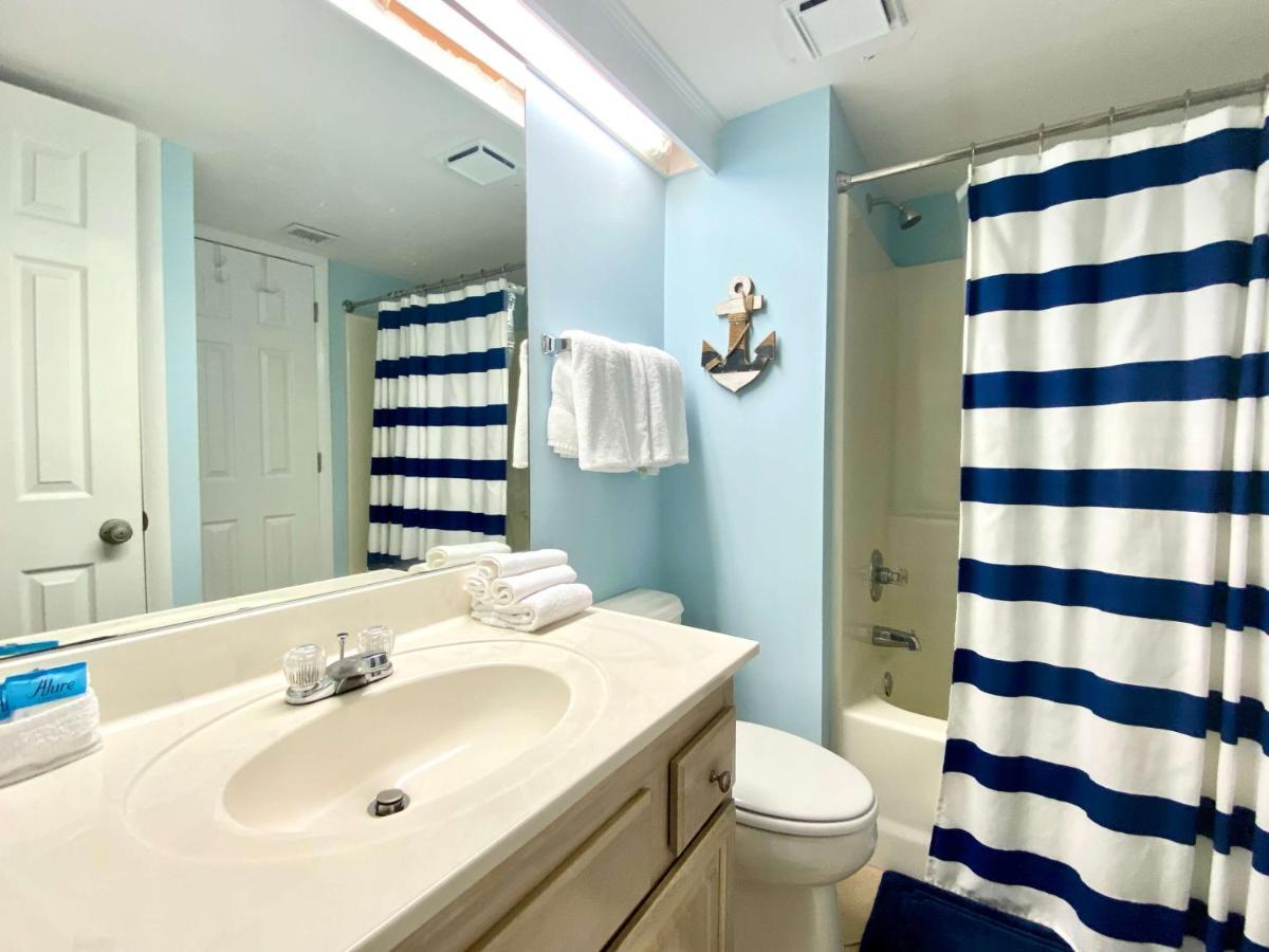 Holiday home Wind Drift 102s: Beachfront With Pools And Tennis Orange Beach