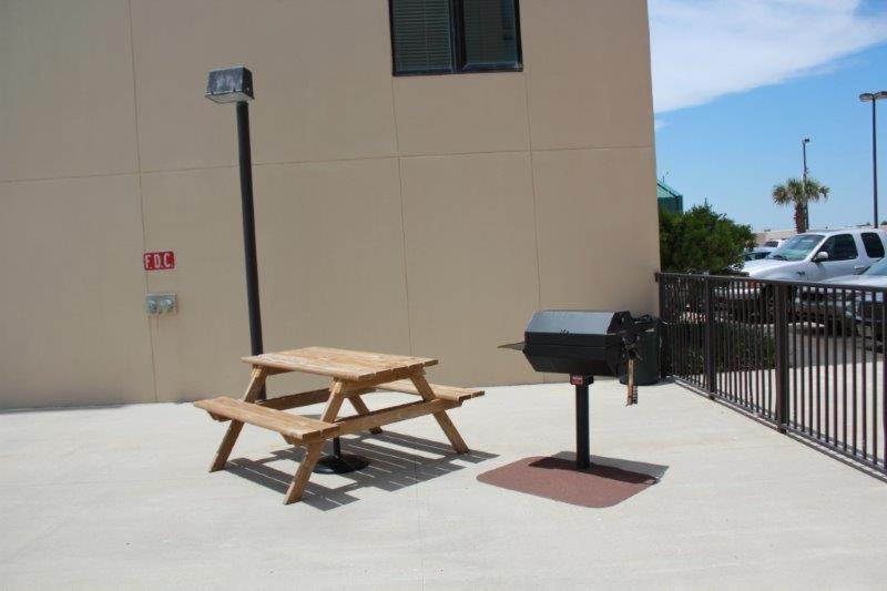 Holiday home Wind Drift 102s: Beachfront With Pools And Tennis *